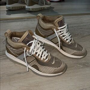 Nike John Elliot X LeBron icon
